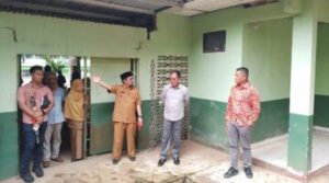 Reses-di-SMAN-1Gunung-Sugih-ketua-DPRD-Lampung-Prihatin-800x445